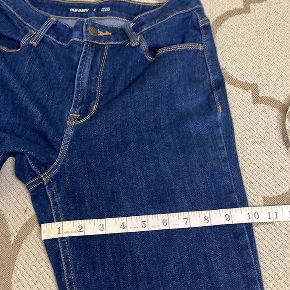 Old Navy High-Rise Flare dark rinse Jeans - Picture 8 of 13